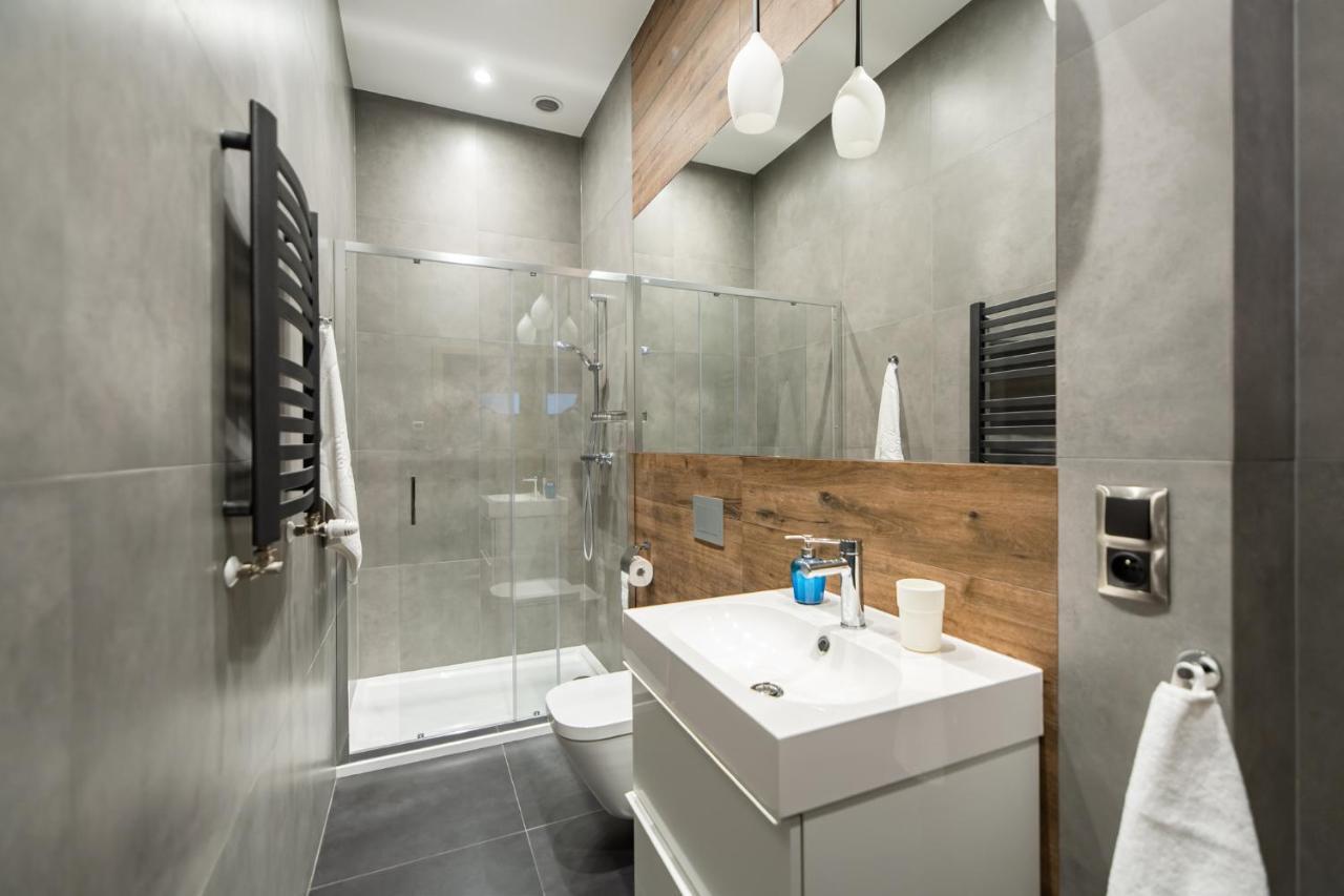 Neo Sky Apartment, Free Parking, 15 Min Walk Old Town&Kazimierz - By Homelike كراكوفيا المظهر الخارجي الصورة